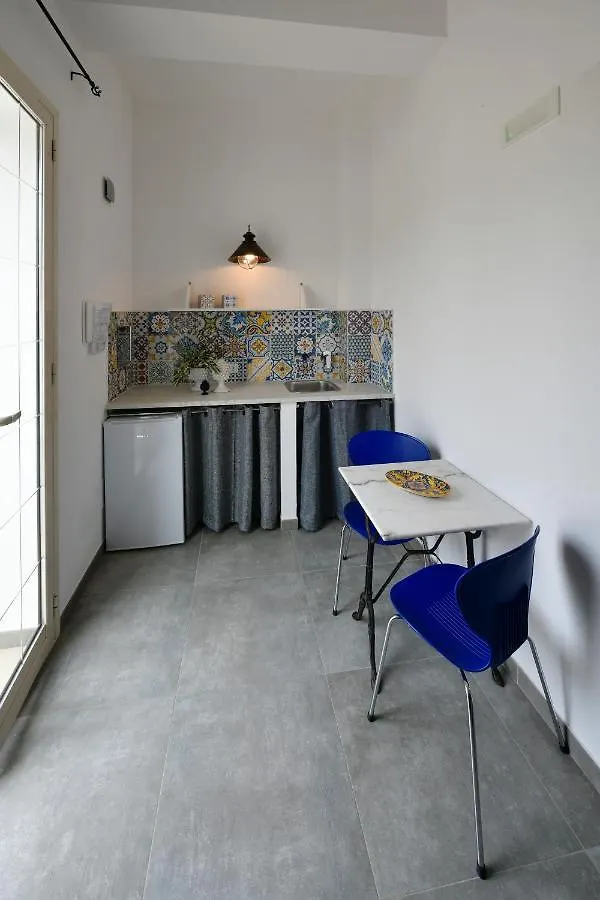 Inkantu B&B Terrasini 2*,  Italie